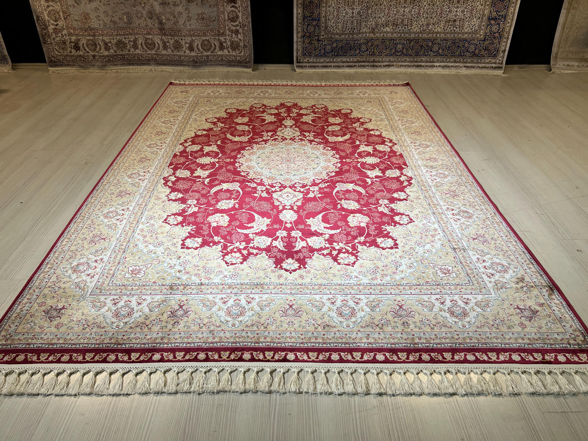 Red Gold Medallion Modal Silk Rug, Turkish Style (5X8 ft)