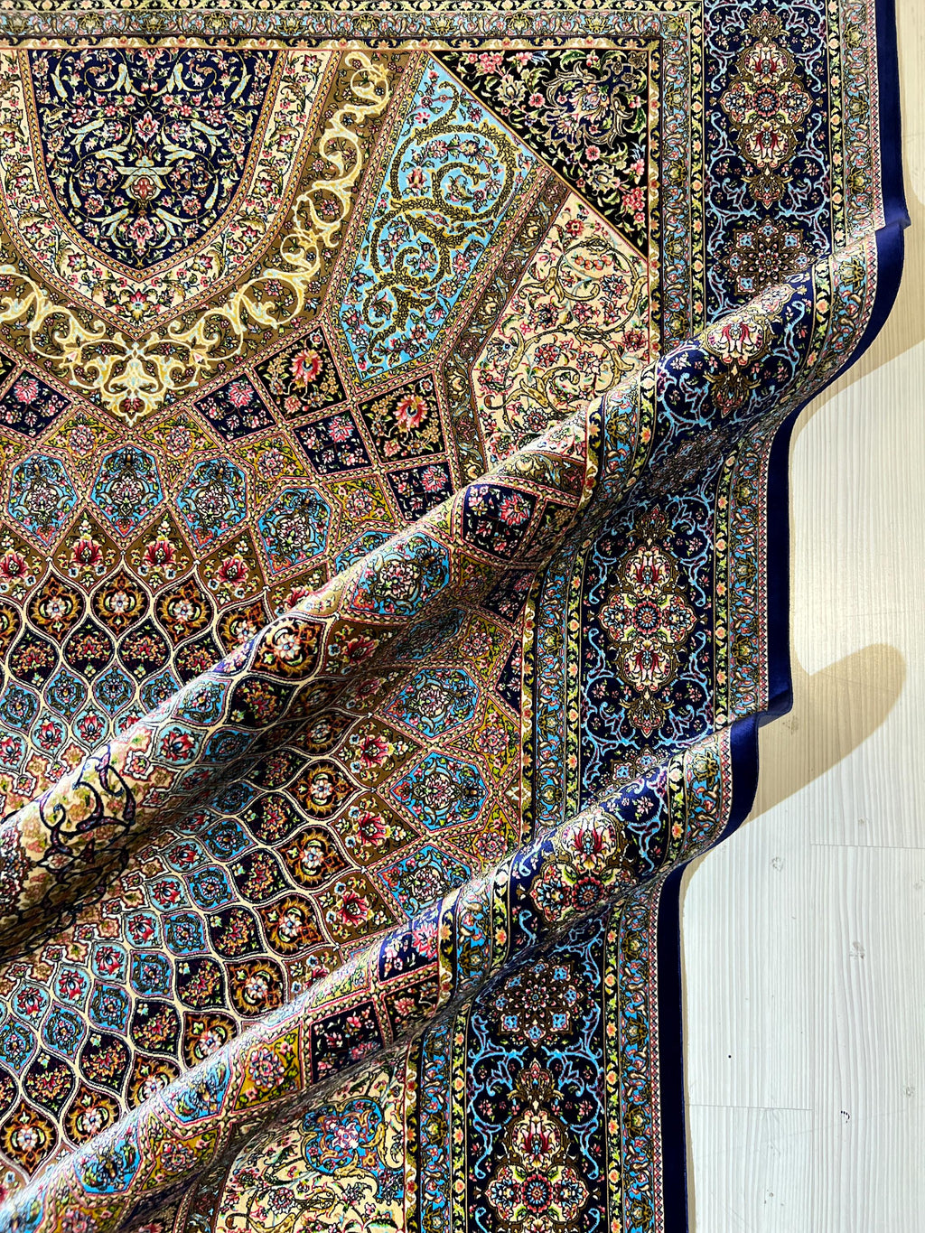 6x8 ft Turkish Modal Silk Rug, Floral Medallion Carpet, Luxury Living Room Decor