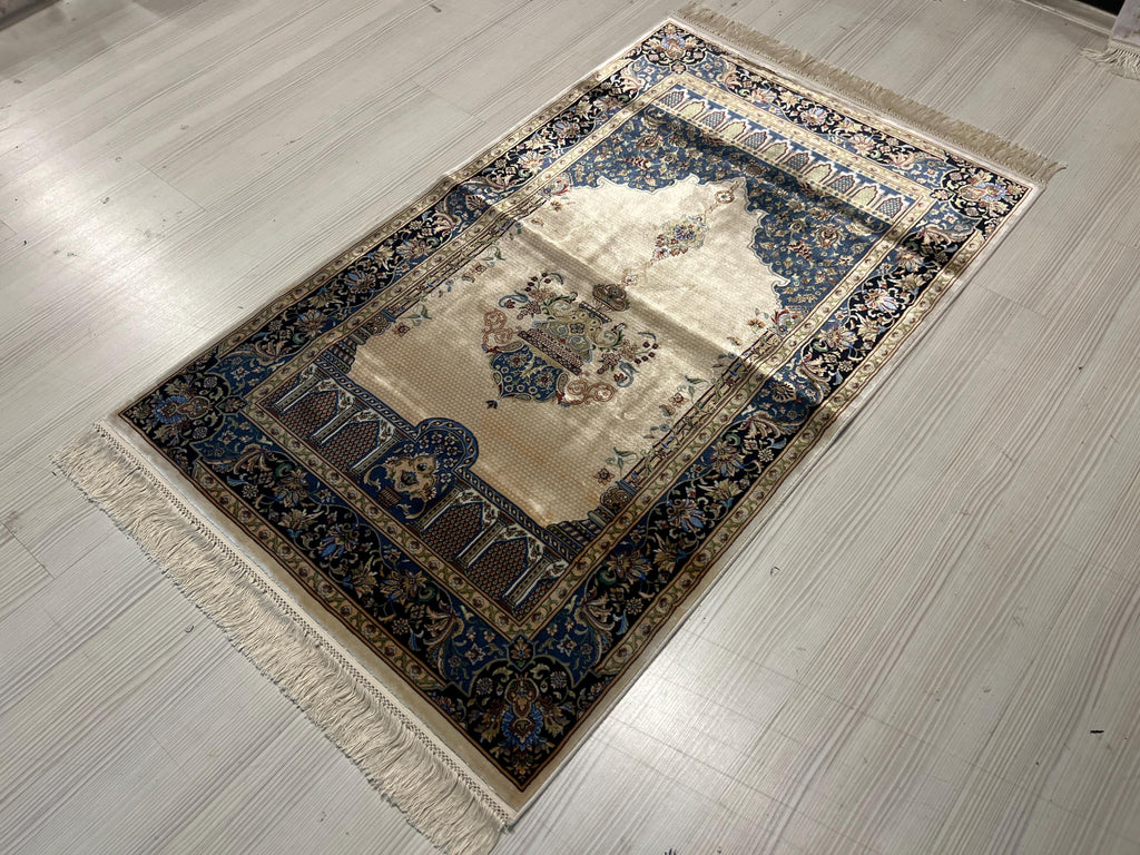 Beige İslamic Silk Prayer Mat, Muslim Gift Prayer Rug