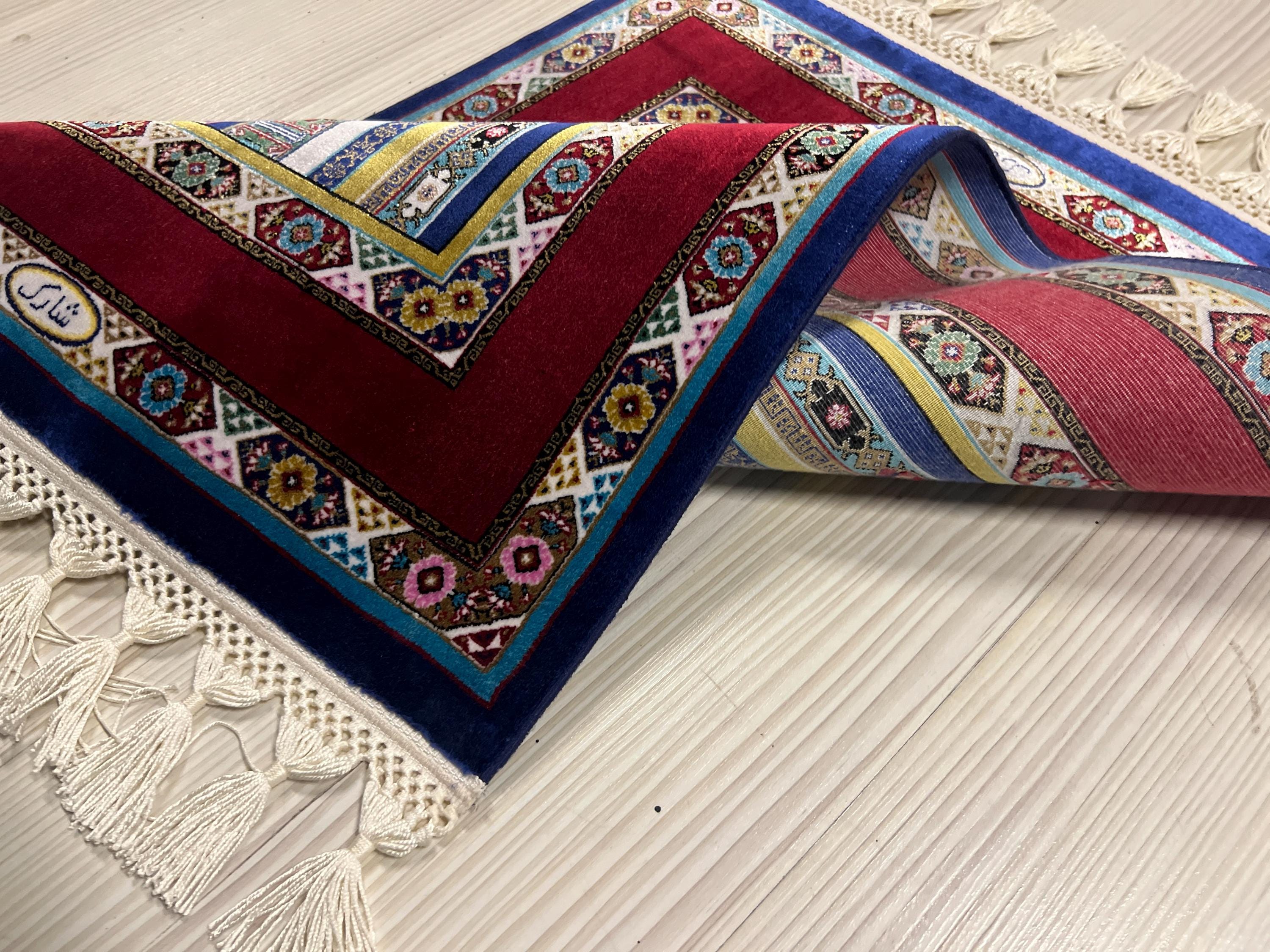 Turkish Style Mini Silk Rug, Table Accent Rug (2x3 ft)