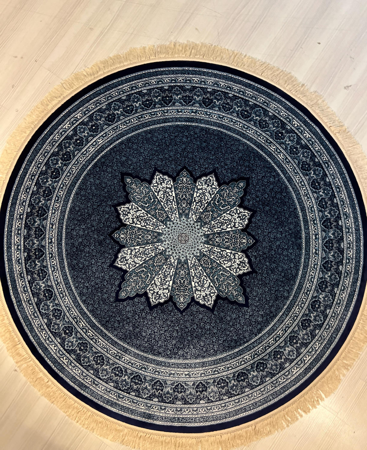5x5 ft Black Gray Modal Silk Circle Rug, Vintage Style Round Area Rug Decor
