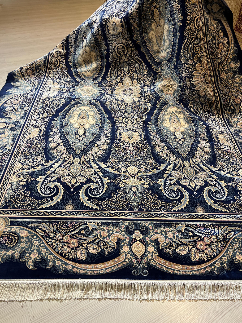 7x10 ft Modal Silk Paisley Floral Rug, Navy Blue Traditional Living Room Carpet