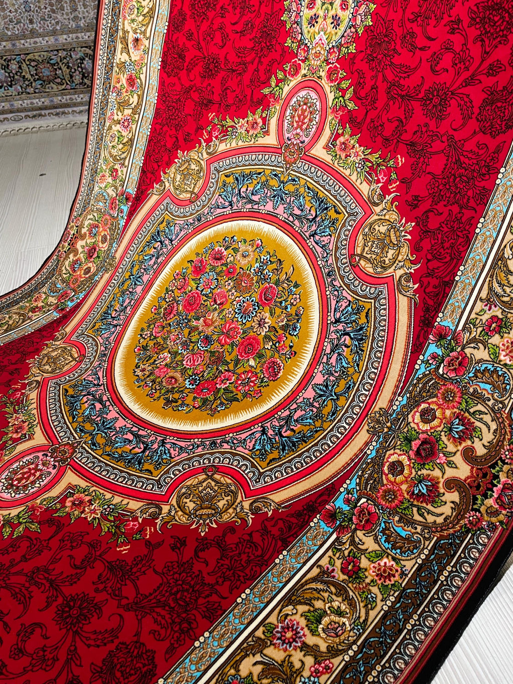 3x5 ft Silk Area Rug, Red Floral Medallion, Classic Border, Living Room Decor