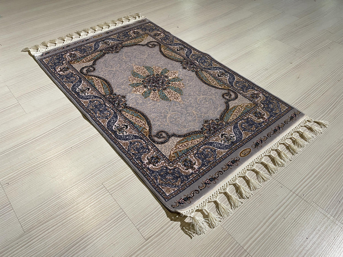 2x3 ft Gray Small Silk Rug, Green Medallion Design, Turkish Style Carpet