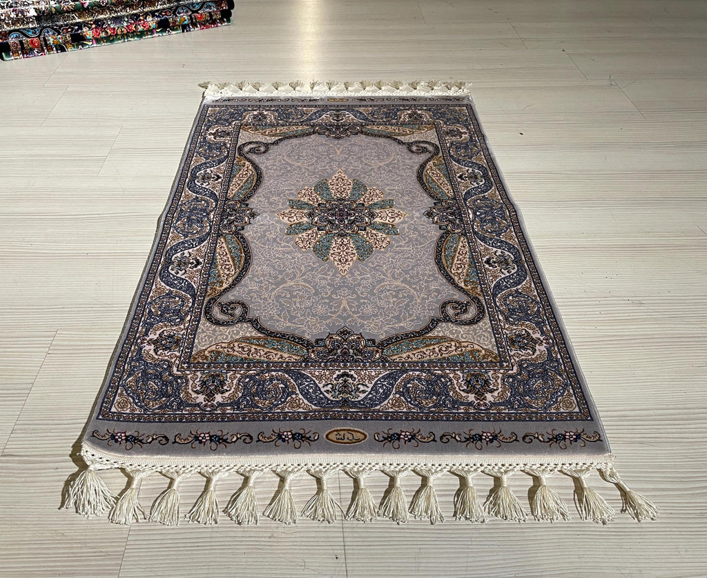 2x3 ft Gray Small Silk Rug, Green Medallion Design, Turkish Style Carpet
