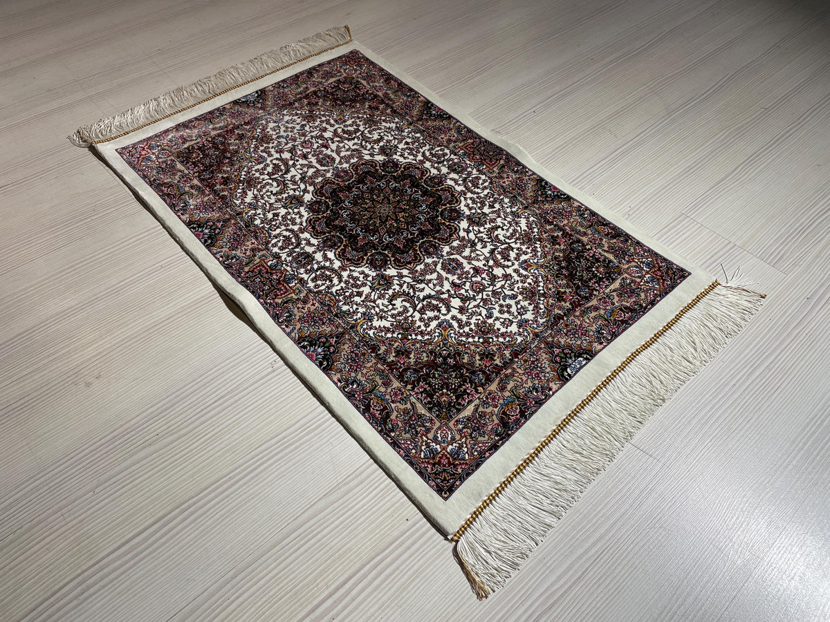 2x3 ft Ivory Small Silk Rug, Modern Medallion Design Oriental Accent Carpet