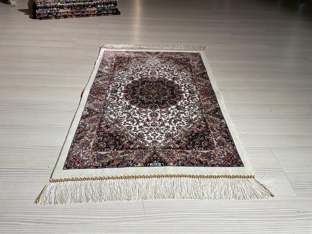 2x3 ft Ivory Small Silk Rug, Modern Medallion Design Oriental Accent Carpet