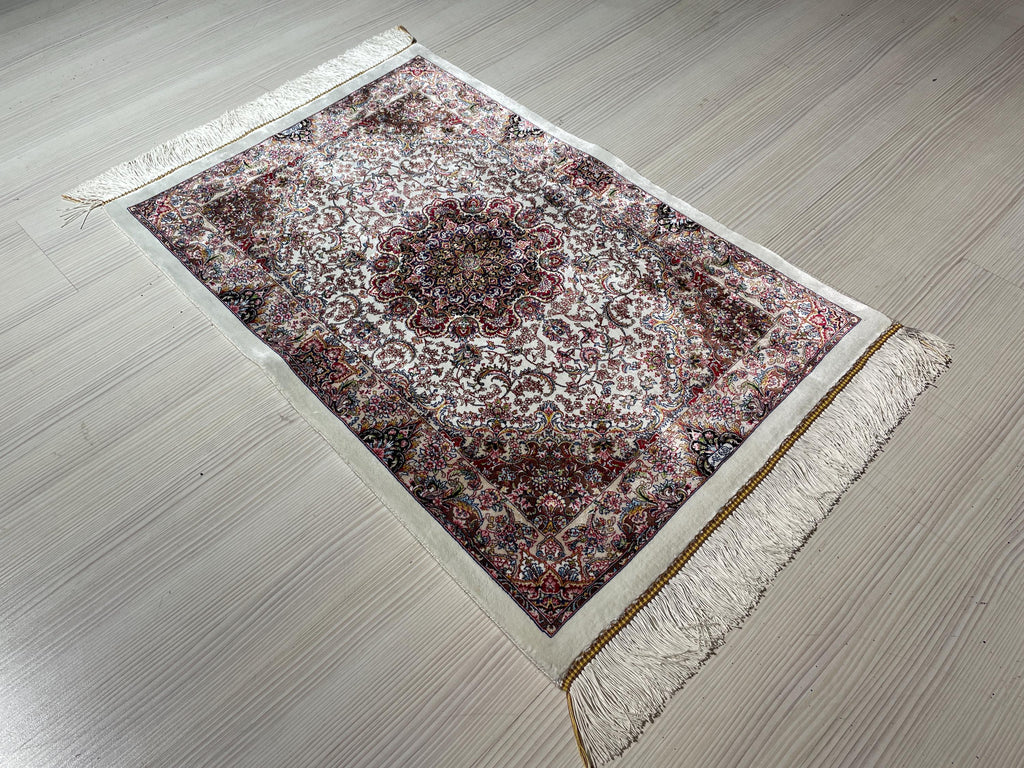 2x3 ft Ivory Small Silk Rug, Modern Medallion Design Oriental Accent Carpet
