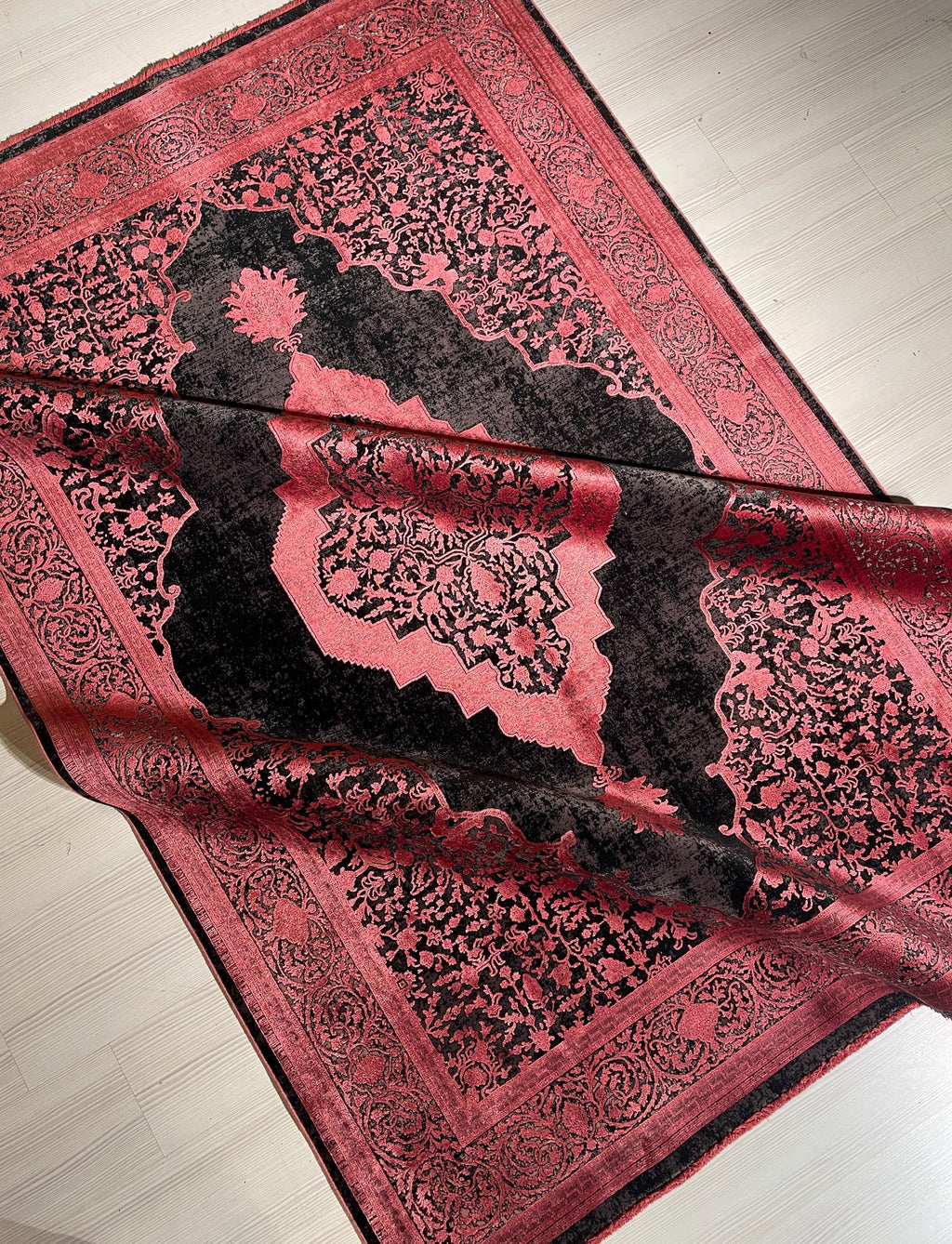 5x8 ft Red Black Vintage Medallion Rug, Bamboo Acrylic Area Rug, Living Room Carpet
